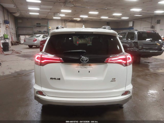 Продаж на аукціоні авто 2018 Toyota Rav4 Se, vin: 2T3JFREV3JW795442, номер лоту: 44810742