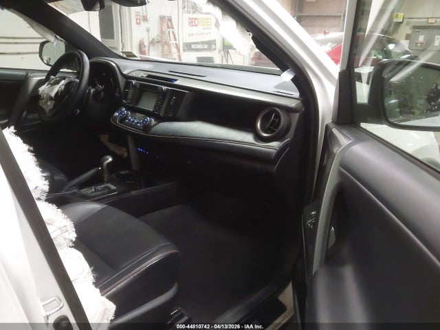 Продаж на аукціоні авто 2018 Toyota Rav4 Se, vin: 2T3JFREV3JW795442, номер лоту: 44810742