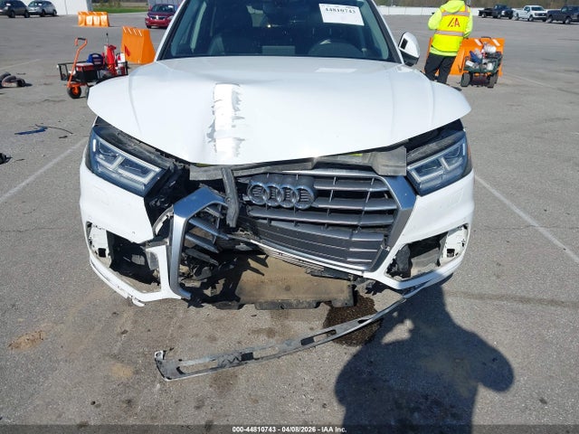 Продажа на аукционе авто 2018 Audi Q5 2.0t Premium/2.0t Tech Premium, vin: WA1BNAFY2J2078860, номер лота: 44810743