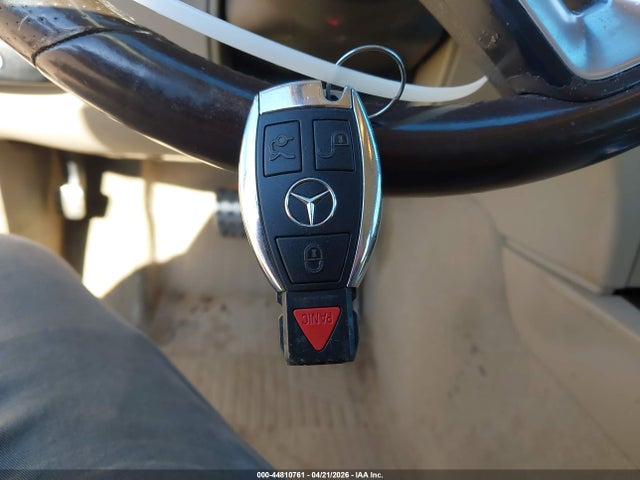 Продажа на аукционе авто 2012 Mercedes-benz C 300 Luxury 4matic/sport 4matic, vin: WDDGF8BB1CR202488, номер лота: 44810761
