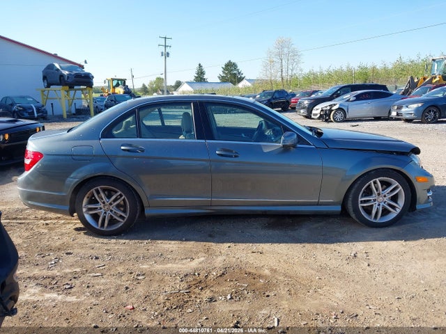 Продажа на аукционе авто 2012 Mercedes-benz C 300 Luxury 4matic/sport 4matic, vin: WDDGF8BB1CR202488, номер лота: 44810761