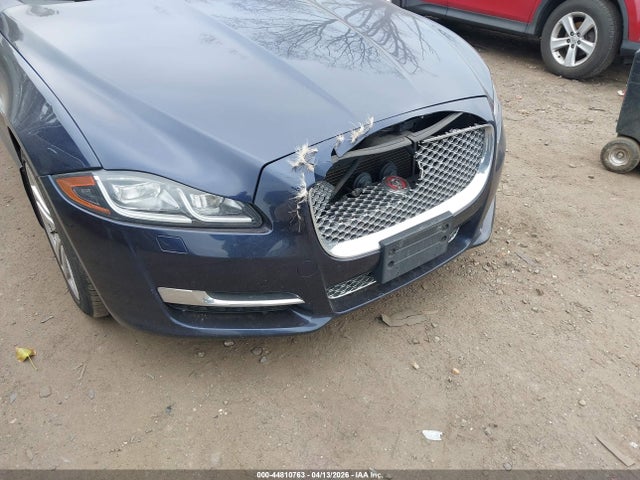 2016 JAGUAR XJ SAJWJ2GD0G8V93416 Photo 5