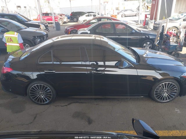 W1KAF4GB4RR178297 Mercedes-Benz C 300