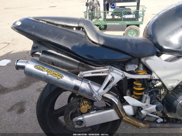 44810790 :رقم المزاد ، JH2SC3606XM101014 vin ، 1999 Honda Vtr1000 F مزاد بيع
