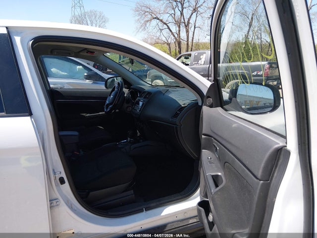 Продажа на аукционе авто 2016 Mitsubishi Outlander Sport 2.4 Es, vin: JA4AP3AW3GZ055322, номер лота: 44810804