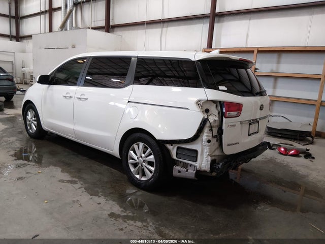 KNDMB5C15H6219106 KIA SEDONA LX