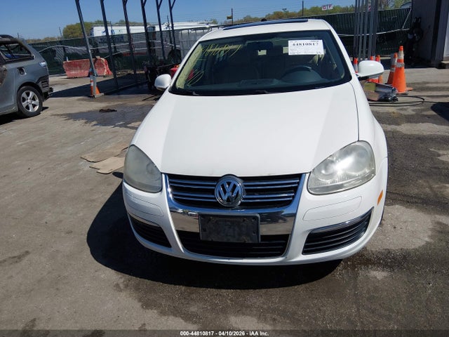 44810817 :رقم المزاد ، 3VWRM71K68M121061 vin ، 2008 Volkswagen Jetta Se/sel مزاد بيع