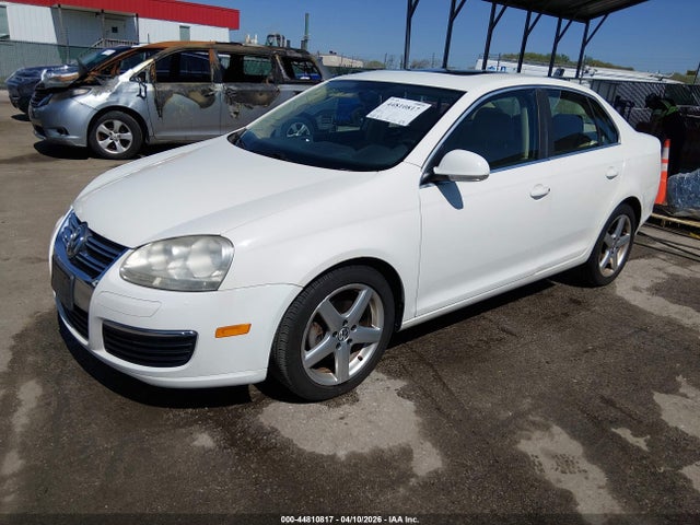 44810817 :رقم المزاد ، 3VWRM71K68M121061 vin ، 2008 Volkswagen Jetta Se/sel مزاد بيع