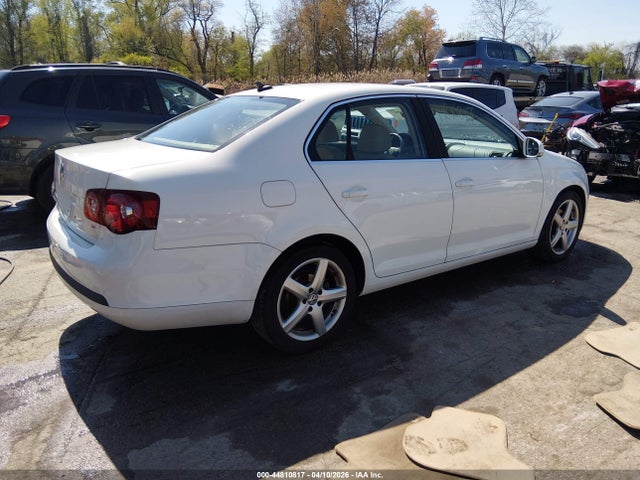 44810817 :رقم المزاد ، 3VWRM71K68M121061 vin ، 2008 Volkswagen Jetta Se/sel مزاد بيع