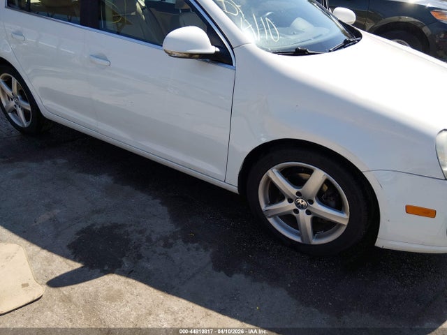 44810817 :رقم المزاد ، 3VWRM71K68M121061 vin ، 2008 Volkswagen Jetta Se/sel مزاد بيع