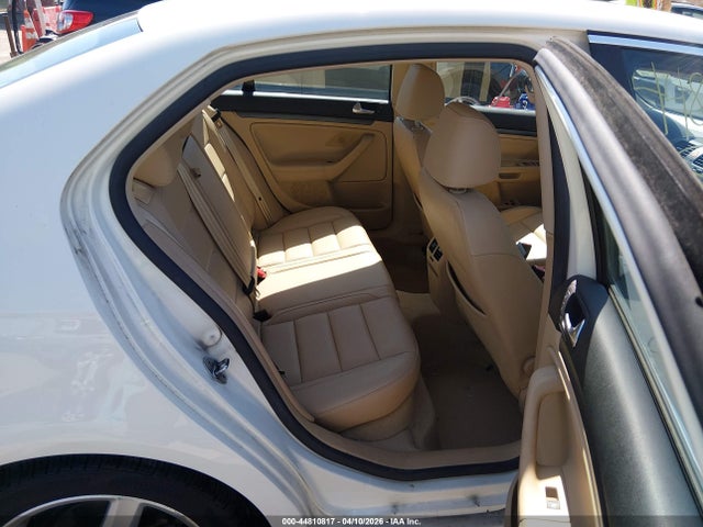 44810817 :رقم المزاد ، 3VWRM71K68M121061 vin ، 2008 Volkswagen Jetta Se/sel مزاد بيع