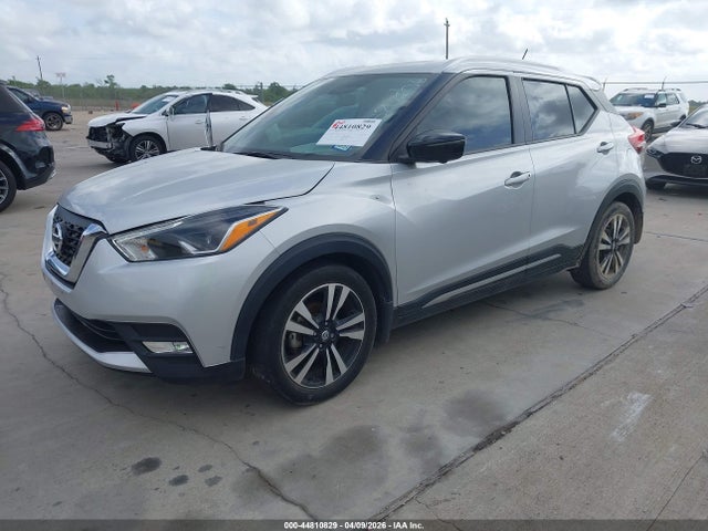 3N1CP5CU4JL527406 Nissan KICKS SR