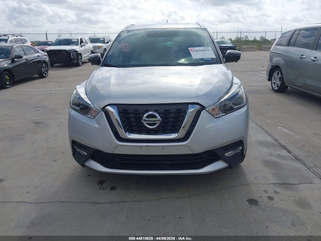3N1CP5CU4JL527406 Nissan KICKS SR