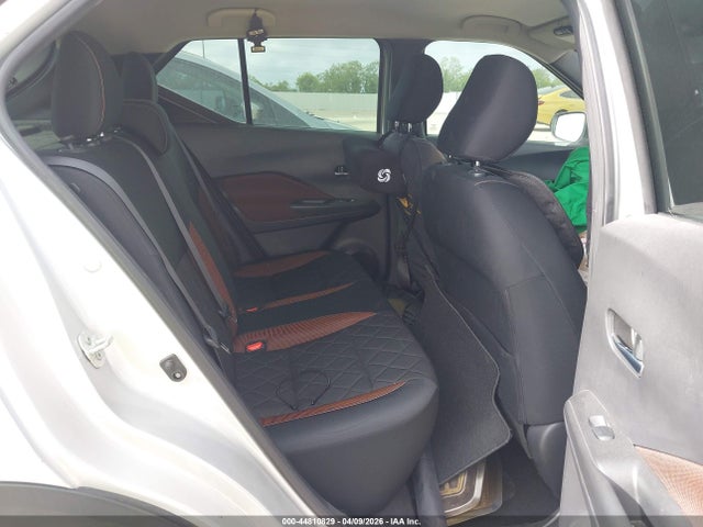 3N1CP5CU4JL527406 Nissan KICKS SR