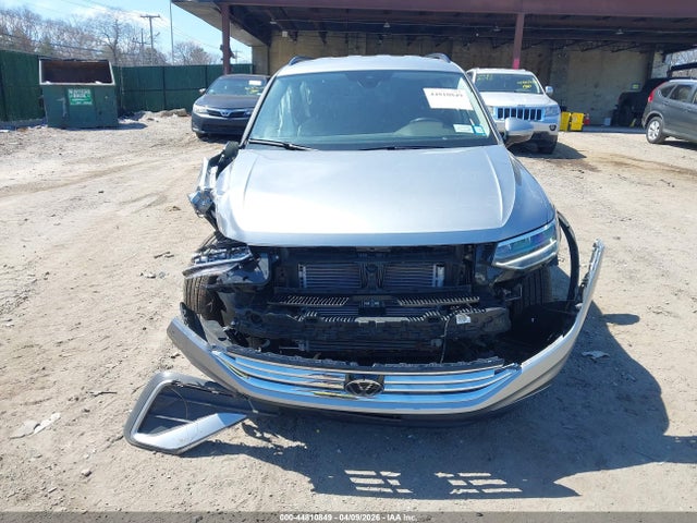 2024 Volkswagen Tiguan 2.0t S მანქანა იყიდება აუქციონზე, vin: 3VVFB7AX8RM166822, აუქციონის ნომერი: 44810849