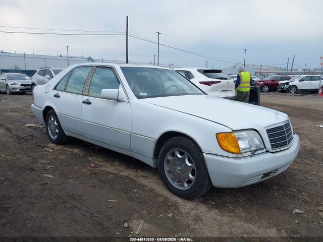1992 MERCEDES-BENZ 300 WDBGA32EXNA067842