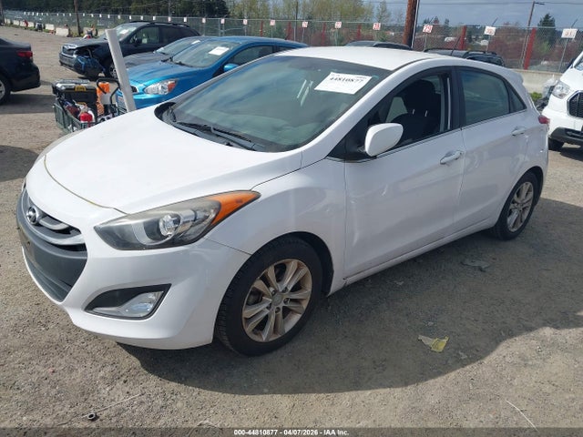 Hyundai ELANTRA GT 2014 KMHD35LH3EU184675 Image 2