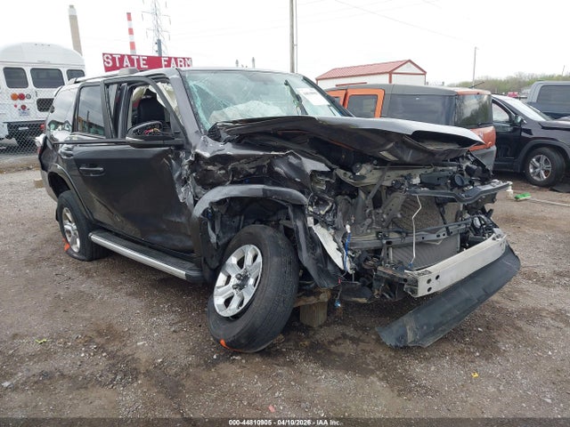 Продаж на аукціоні авто 2019 Toyota 4runner Sr5 Premium, vin: JTEBU5JR6K5666059, номер лоту: 44810905