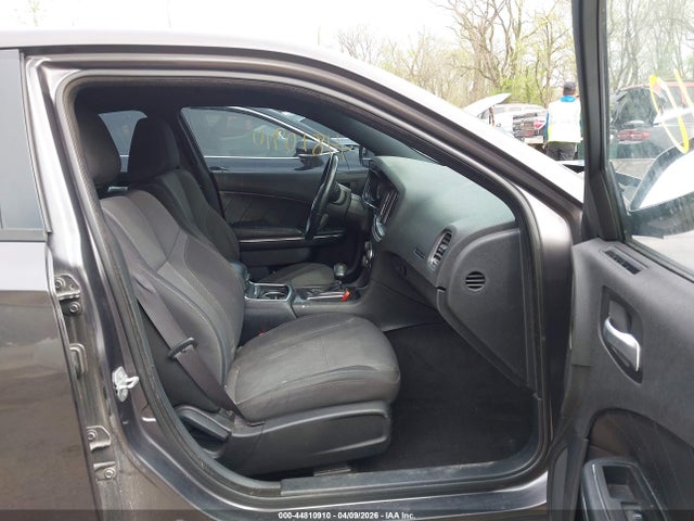 44810910 :رقم المزاد ، 2C3CDXBG3FH865803 vin ، 2015 Dodge Charger Se مزاد بيع