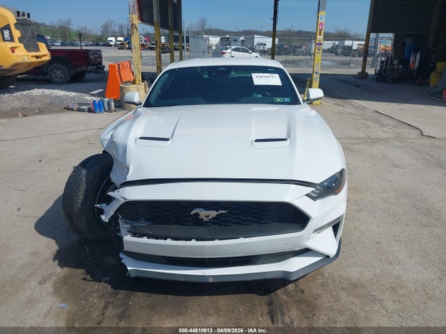 Продажа на аукционе авто 2021 Ford Mustang Ecoboost Fastback, vin: 1FA6P8TH6M5155947, номер лота: 44810913