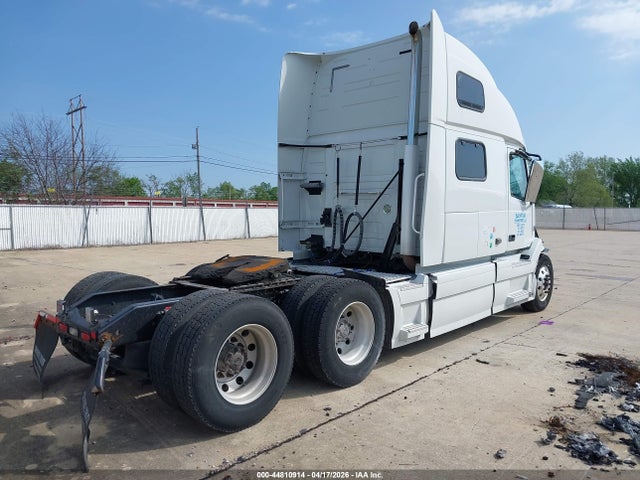 Продаж на аукціоні авто 2017 Volvo Vnl, vin: 4V4NC9EH5HN983163, номер лоту: 44810914