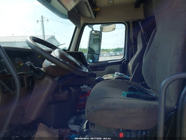 Продаж на аукціоні авто 2017 Volvo Vnl, vin: 4V4NC9EH5HN983163, номер лоту: 44810914