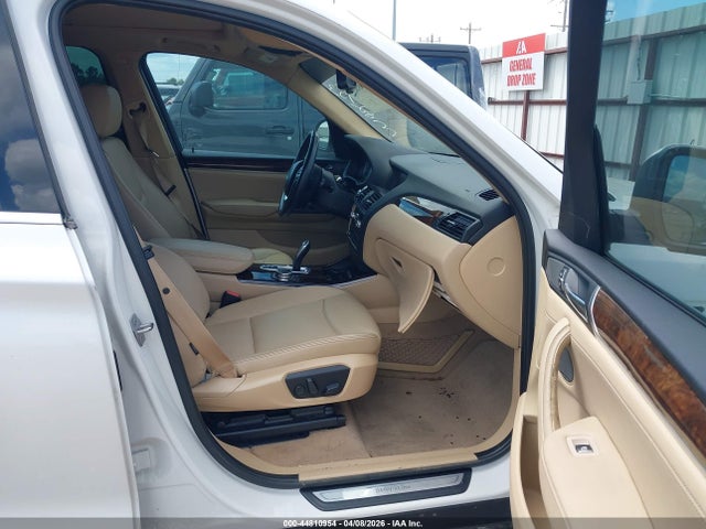 44810954 :رقم المزاد ، 5UXWZ7C52F0M82753 vin ، 2015 Bmw X3 Sdrive28i مزاد بيع