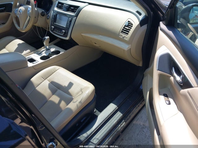Продажа на аукционе авто 2017 Nissan Altima 2.5 Sl, vin: 1N4AL3AP6HC237617, номер лота: 44810962