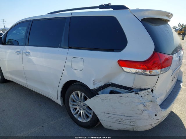 2011 TOYOTA SIENNA 5TDYK3DC7BS007370 Photo 5