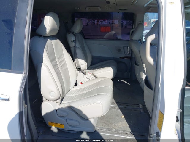 2011 TOYOTA SIENNA 5TDYK3DC7BS007370 Photo 7