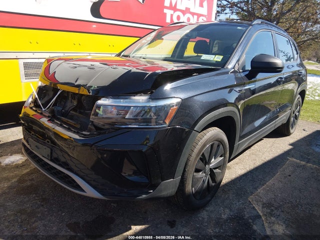 44810988 :رقم المزاد ، 3VVAX7B2XNM018695 vin ، 2022 Volkswagen Taos 1.5t S مزاد بيع