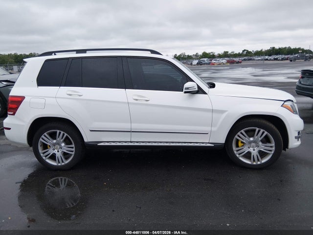 Продажа на аукционе авто 2015 Mercedes-benz Glk 350, vin: WDCGG5HB3FG340637, номер лота: 44811006