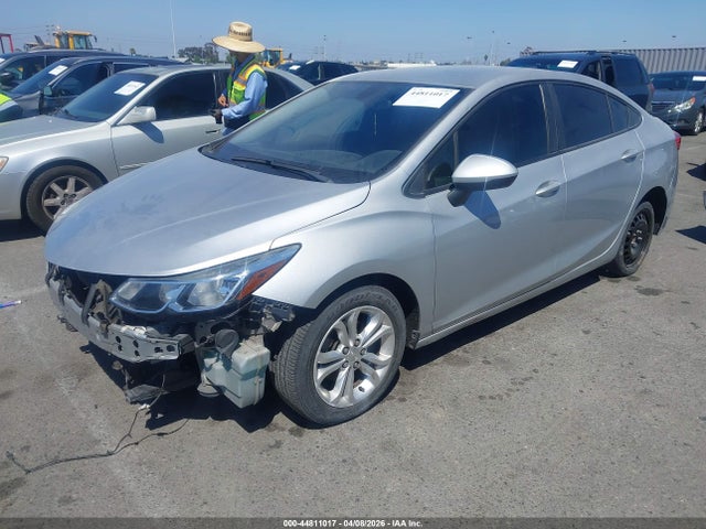 Chevrolet CRUZE LS 2019 1G1BC5SM0K7152103 Image 2