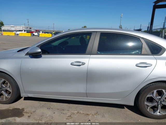 KIA Forte Lxs 2021 3KPF24AD4ME338821 Image 14