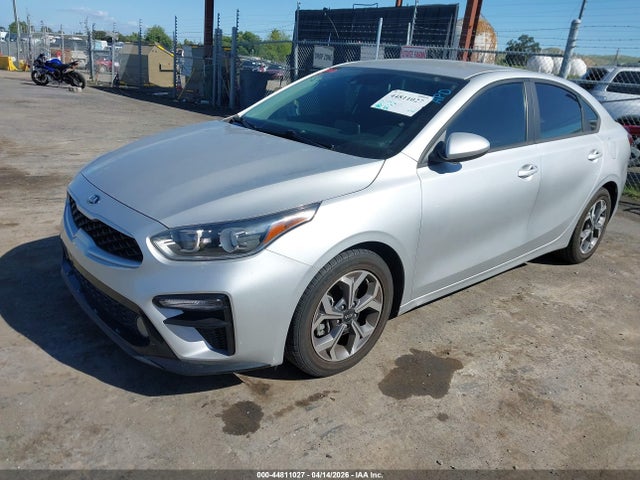 KIA Forte Lxs 2021 3KPF24AD4ME338821 Image 2
