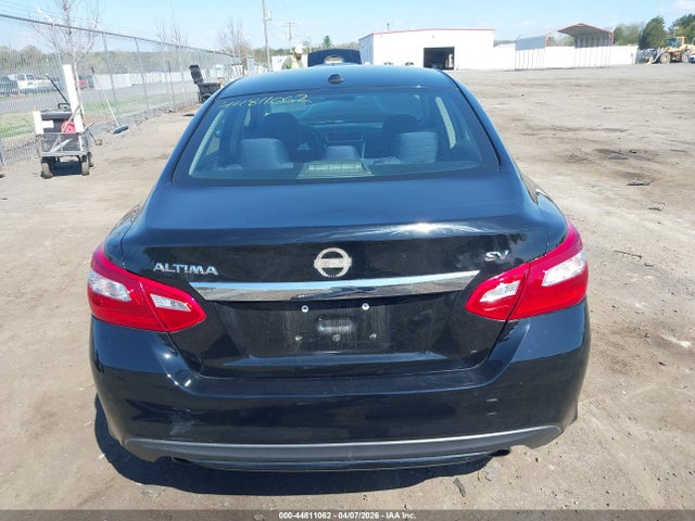 44811062 :رقم المزاد ، 1N4AL3APXHC277439 vin ، 2017 Nissan Altima 2.5 Sv مزاد بيع