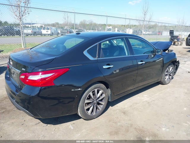 44811062 :رقم المزاد ، 1N4AL3APXHC277439 vin ، 2017 Nissan Altima 2.5 Sv مزاد بيع