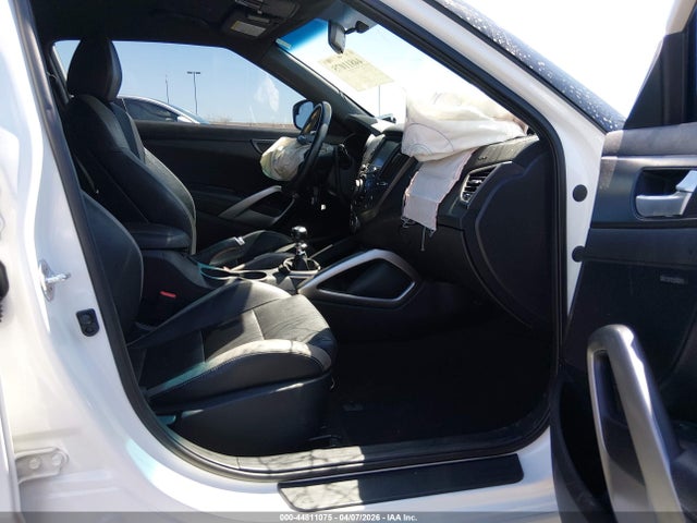 KMHTC6AE5HU308914 Hyundai Veloster Turbo