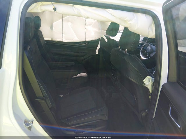 1C4RJKAG3S8744014 Jeep Grand Cherokee L Laredo X 4x4