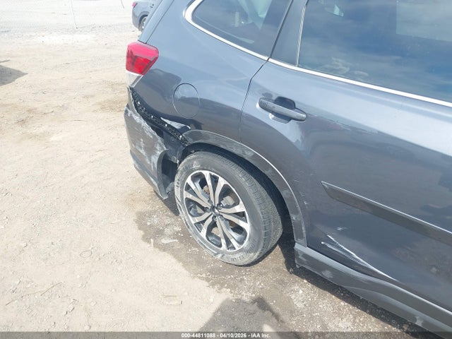 Продаж на аукціоні авто 2022 Subaru Forester Limited, vin: JF2SKAPC5NH459334, номер лоту: 44811088