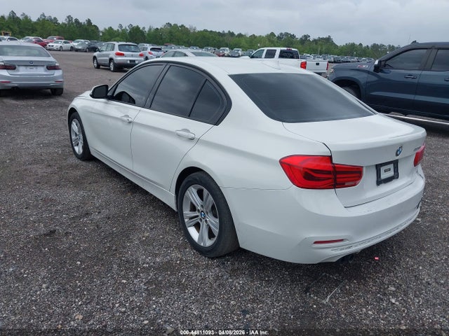 2016 BMW 328I WBA8E9C59GK644401 Photo 2