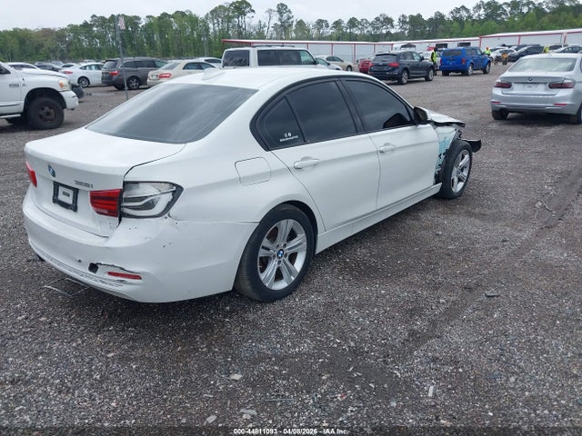 2016 BMW 328I WBA8E9C59GK644401 Photo 3