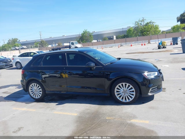 2018 Audi A3 E-tron 1.4t Premium/1.4t Tech Premium მანქანა იყიდება აუქციონზე, vin: WAUUPBFFXJA084633, აუქციონის ნომერი: 44811096