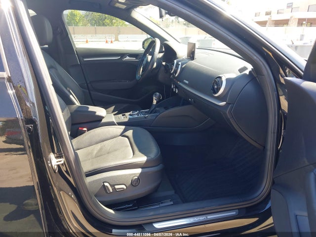 2018 Audi A3 E-tron 1.4t Premium/1.4t Tech Premium მანქანა იყიდება აუქციონზე, vin: WAUUPBFFXJA084633, აუქციონის ნომერი: 44811096