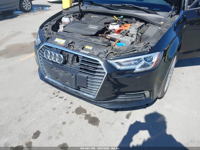 2018 Audi A3 E-tron 1.4t Premium/1.4t Tech Premium მანქანა იყიდება აუქციონზე, vin: WAUUPBFFXJA084633, აუქციონის ნომერი: 44811096