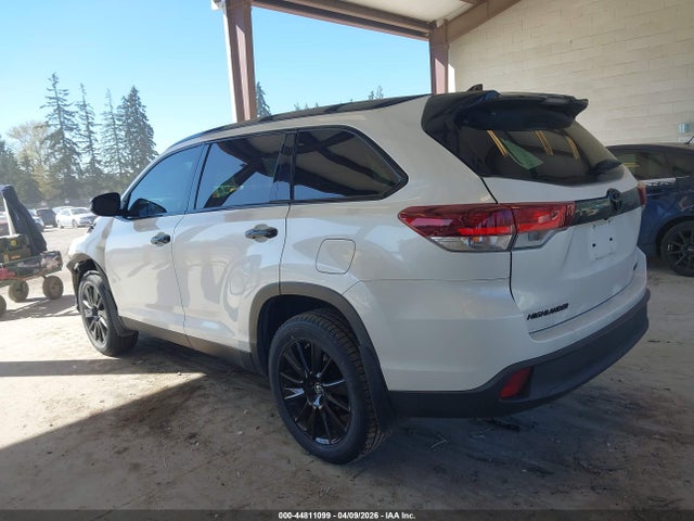 2019 TOYOTA HIGHLANDER 5TDJZRFH4KS971028 Photo 2