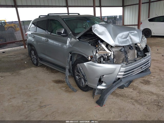 44811117 :رقم المزاد ، 5TDKZRFH1KS348650 vin ، 2019 Toyota Highlander Xle مزاد بيع