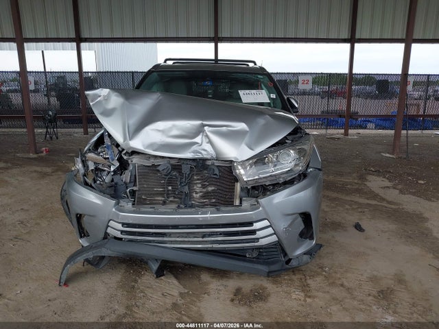 44811117 :رقم المزاد ، 5TDKZRFH1KS348650 vin ، 2019 Toyota Highlander Xle مزاد بيع