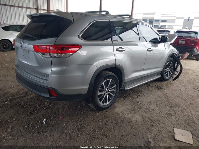 44811117 :رقم المزاد ، 5TDKZRFH1KS348650 vin ، 2019 Toyota Highlander Xle مزاد بيع