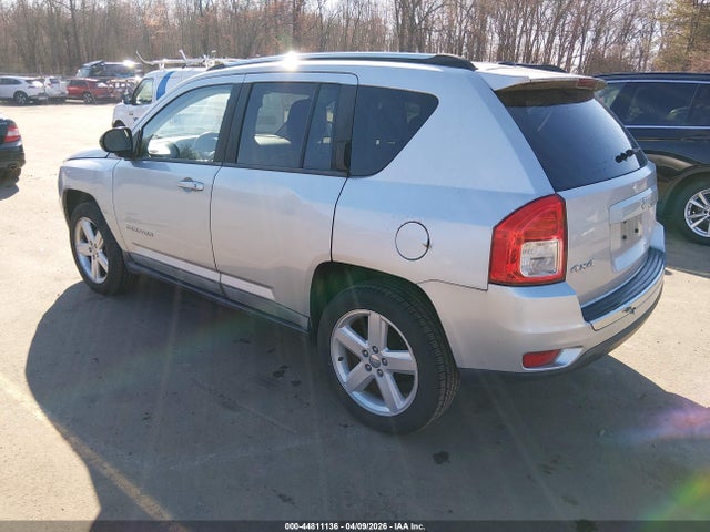 2011 JEEP COMPASS 1J4NF5FB9BD278508 Photo 2